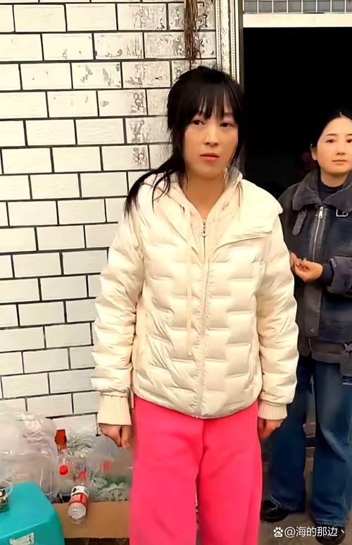 株洲一巷子里的小女人叫什么