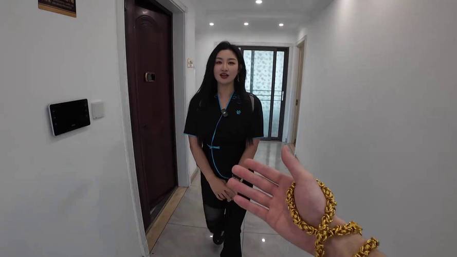 康悦到家擦边球