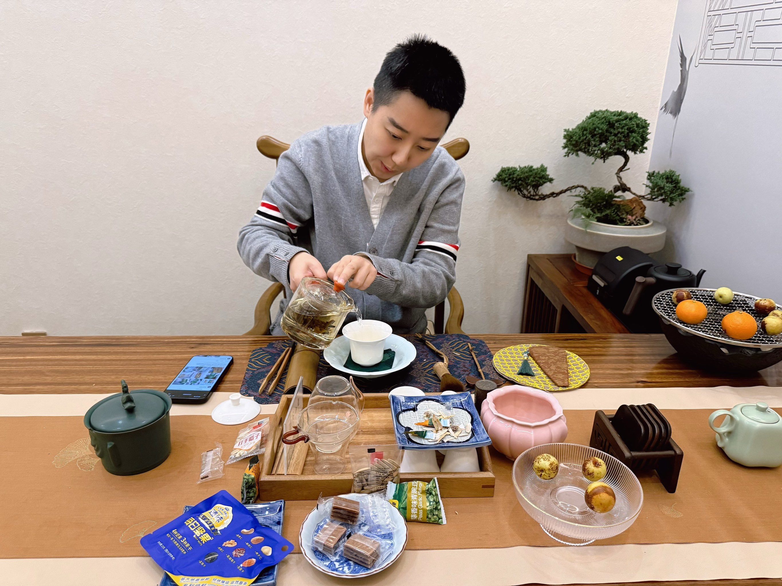 24幼时喝茶联系方式