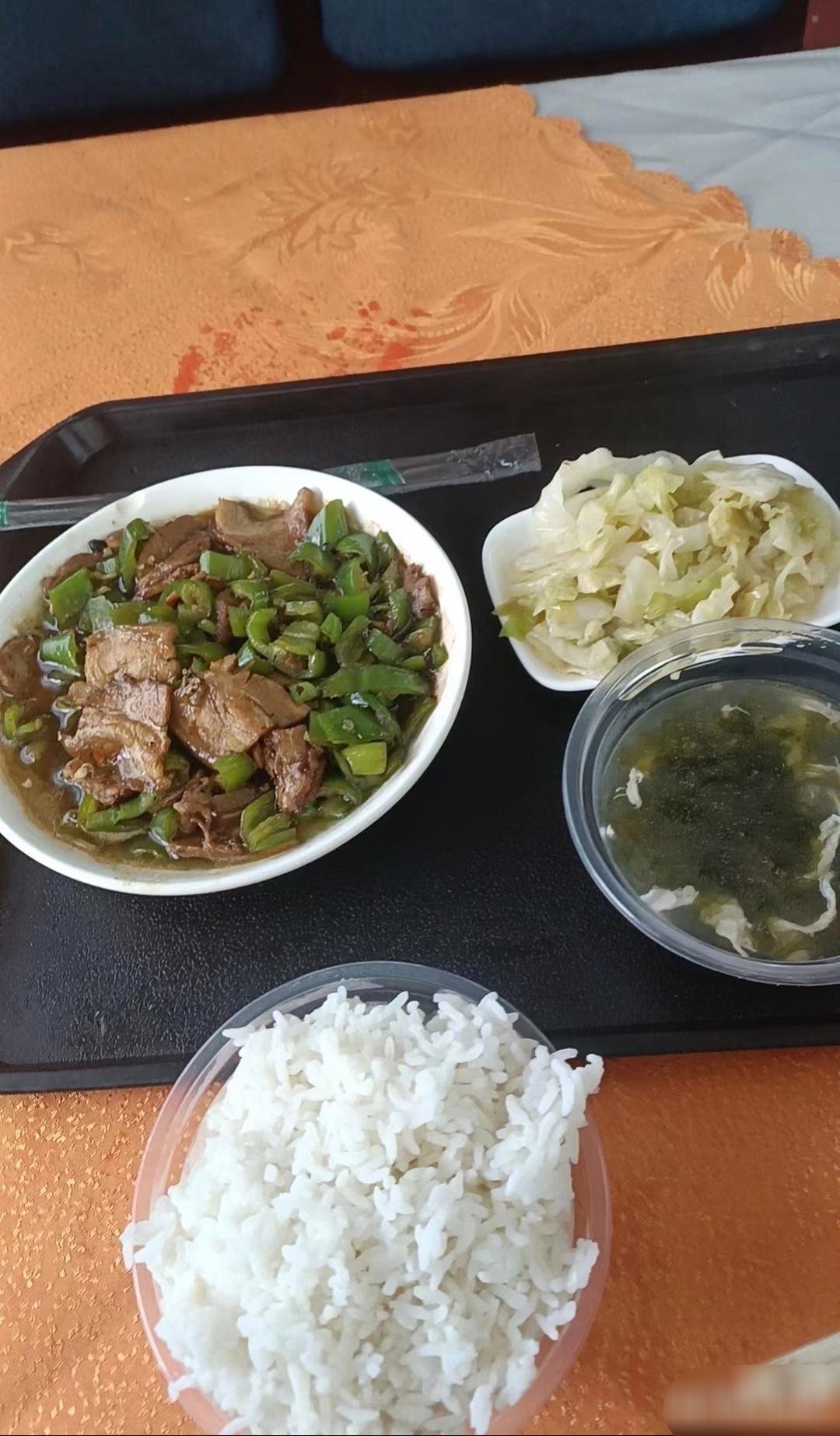 火车站150快餐