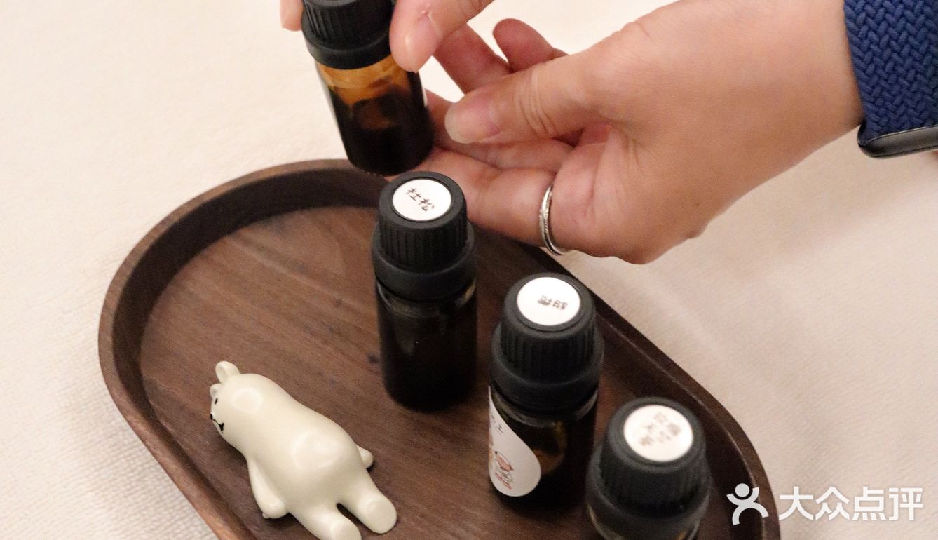 齐满是预约的精油推拿