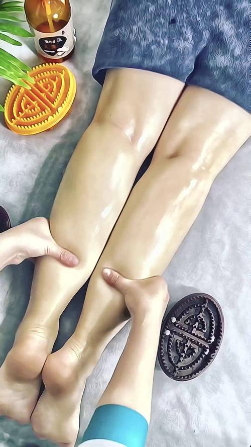 女大学生精油推拿在线