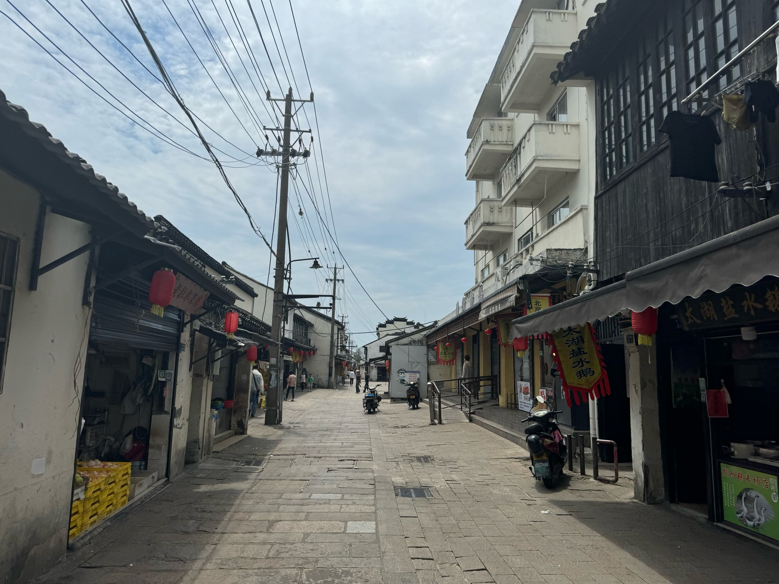 信阳站街