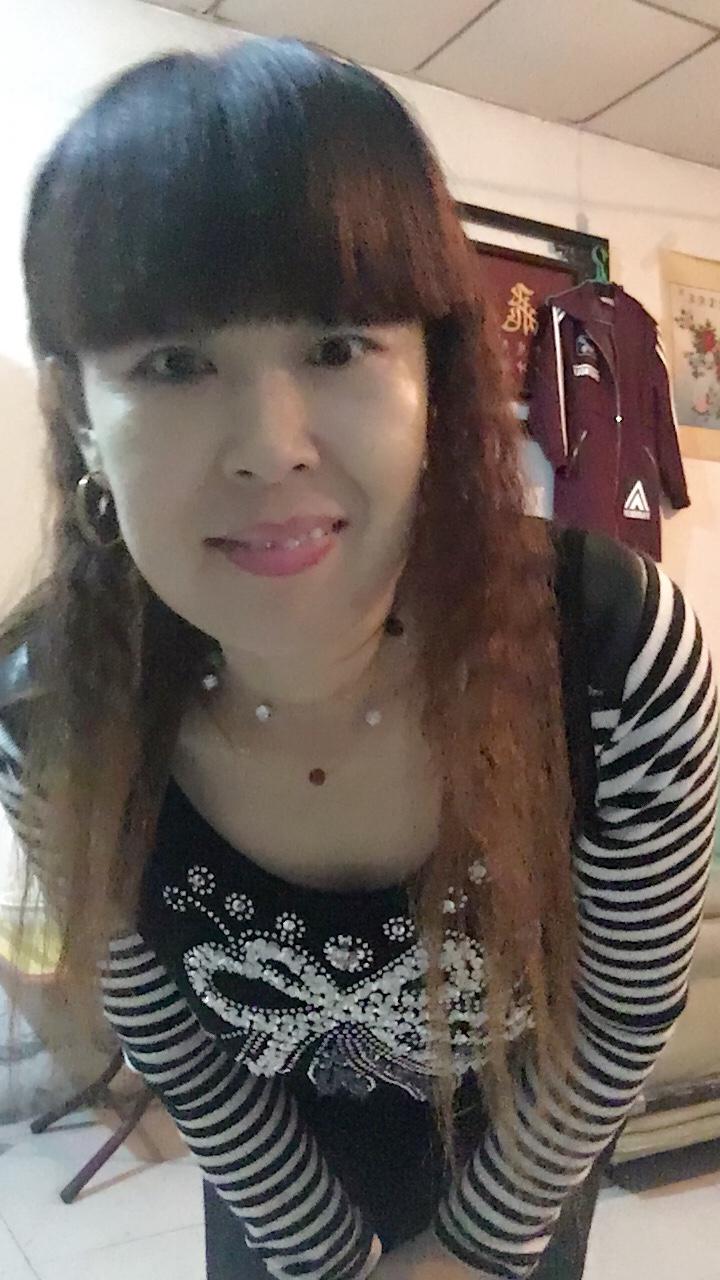 周围500十米50岁只身女人