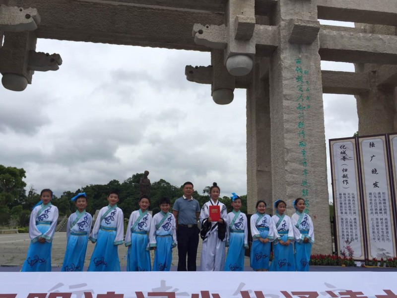 花溪哪有学生出来做的