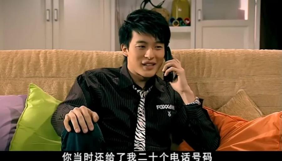 左近美女约会电话怎么打
