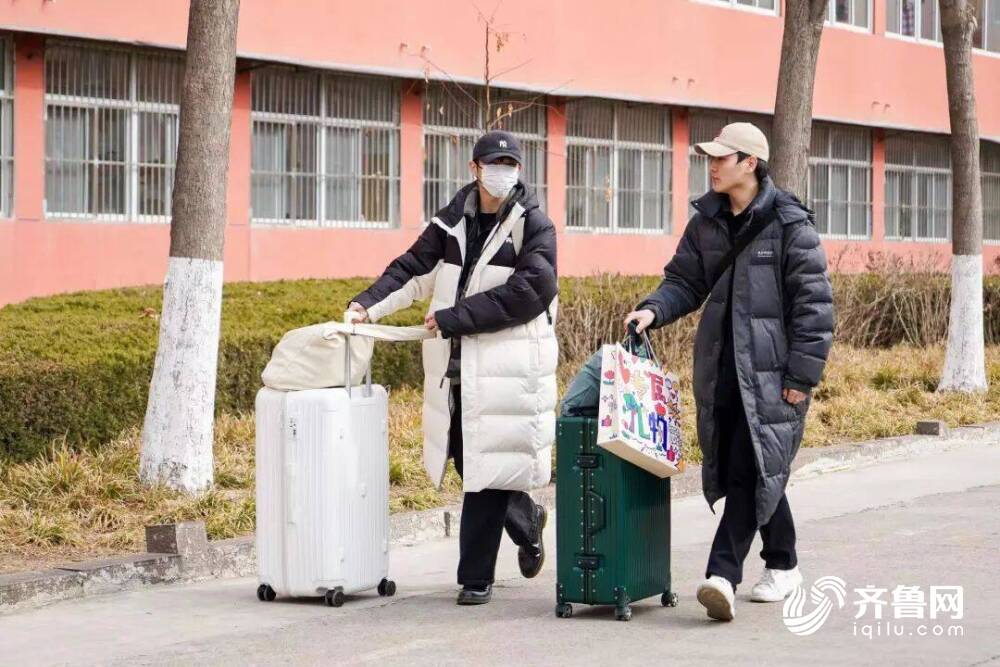 安阳大学城学生怎么联系