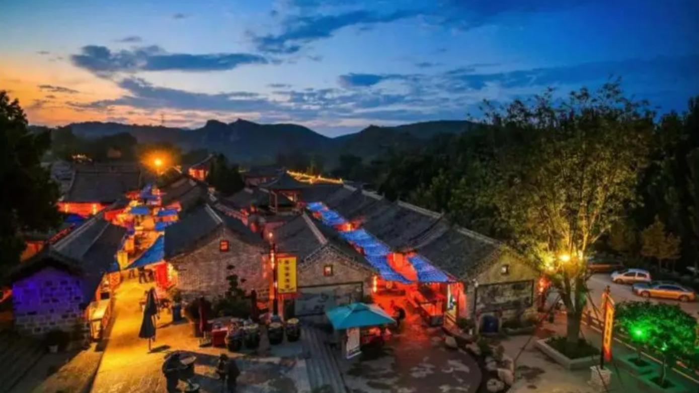 鹤壁大梁庄晚上是站大街吗