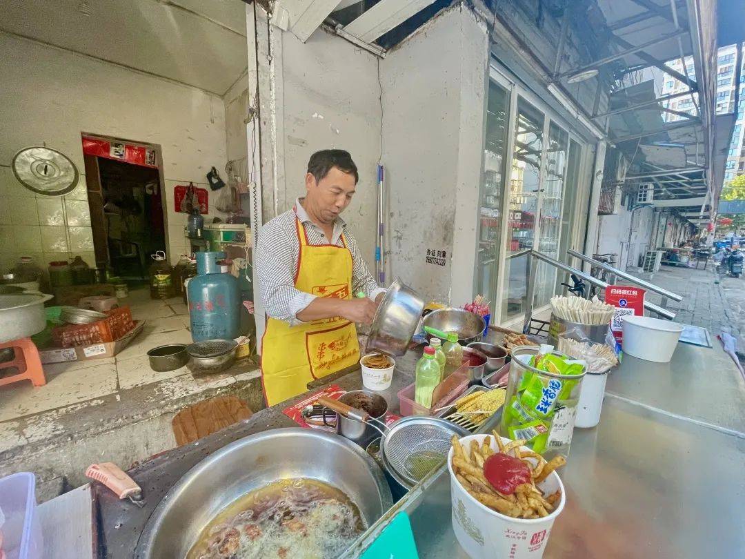 城中村路边边店快餐达人