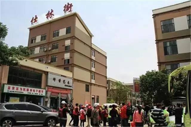 昆明呈贡大学城援j
