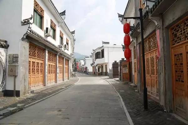 潜山推拿一条街在哪里