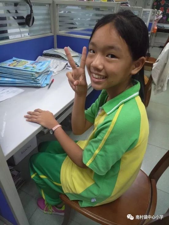 石排中心幼学幼妹