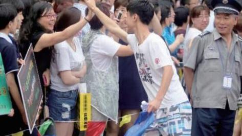初中生500元3幼时电话
