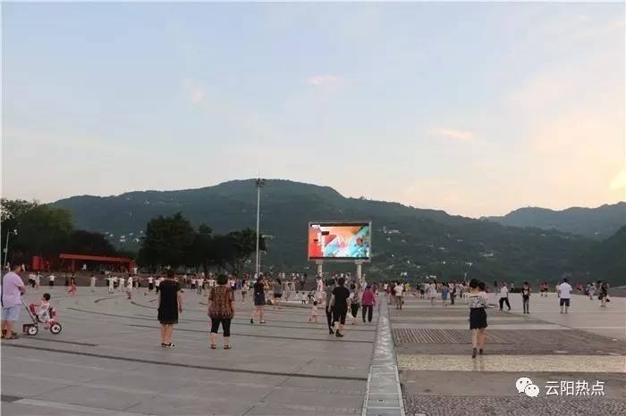 云阳县推拿一条街在哪里