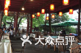 成都都江堰150的快餐街