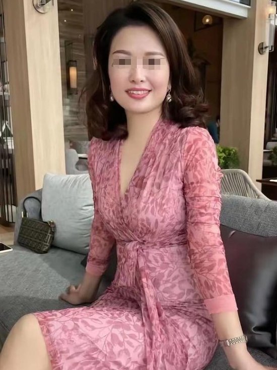 富婆找个人联系方式确当苦衷项