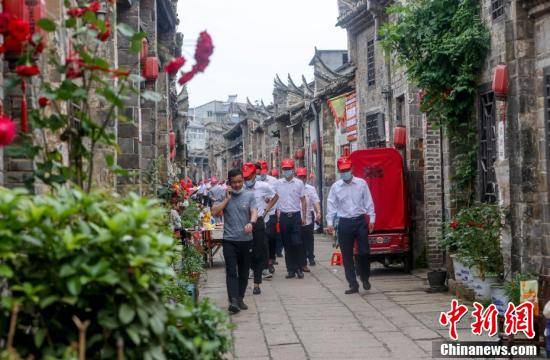 红安推拿一条街在那里