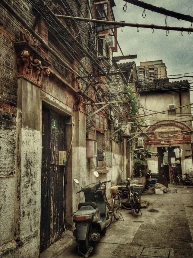 上海七宝小路里面