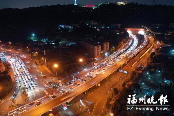 常州三八桥晚上站大街的地方