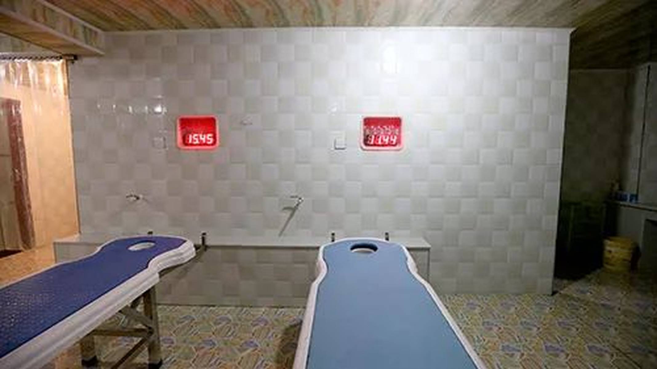 阿克苏鸡窝推拿店地址和电话