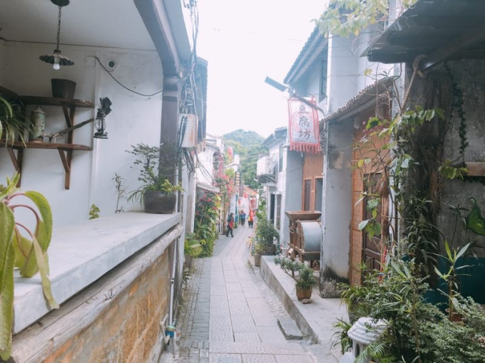 深圳坪山150小巷子