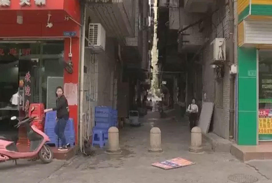 桥中左近有做鸡婆街路