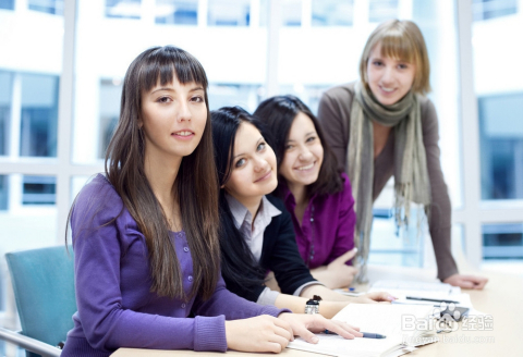 怎么联系到深职院的女学生呢