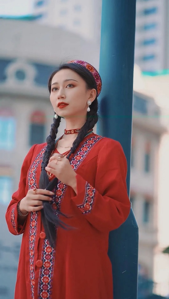 维族女孩敢约吗