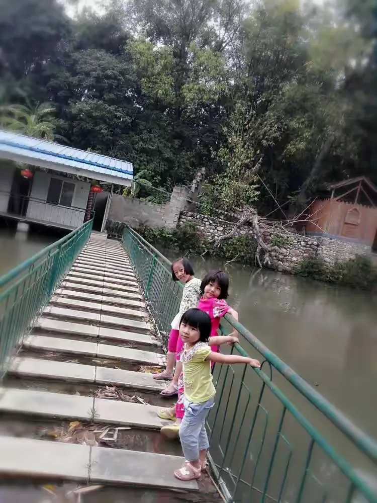 东升鸡笼桥有17岁吗