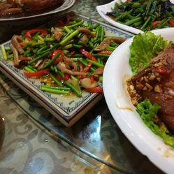 成都龙泉哪儿丰年轻点的快餐