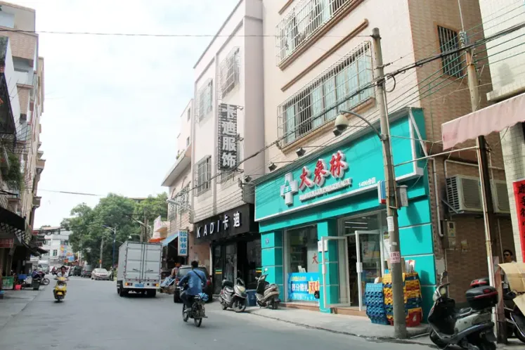 南沙黄阁市场幼小路