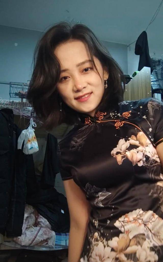 女大学生的出格推拿