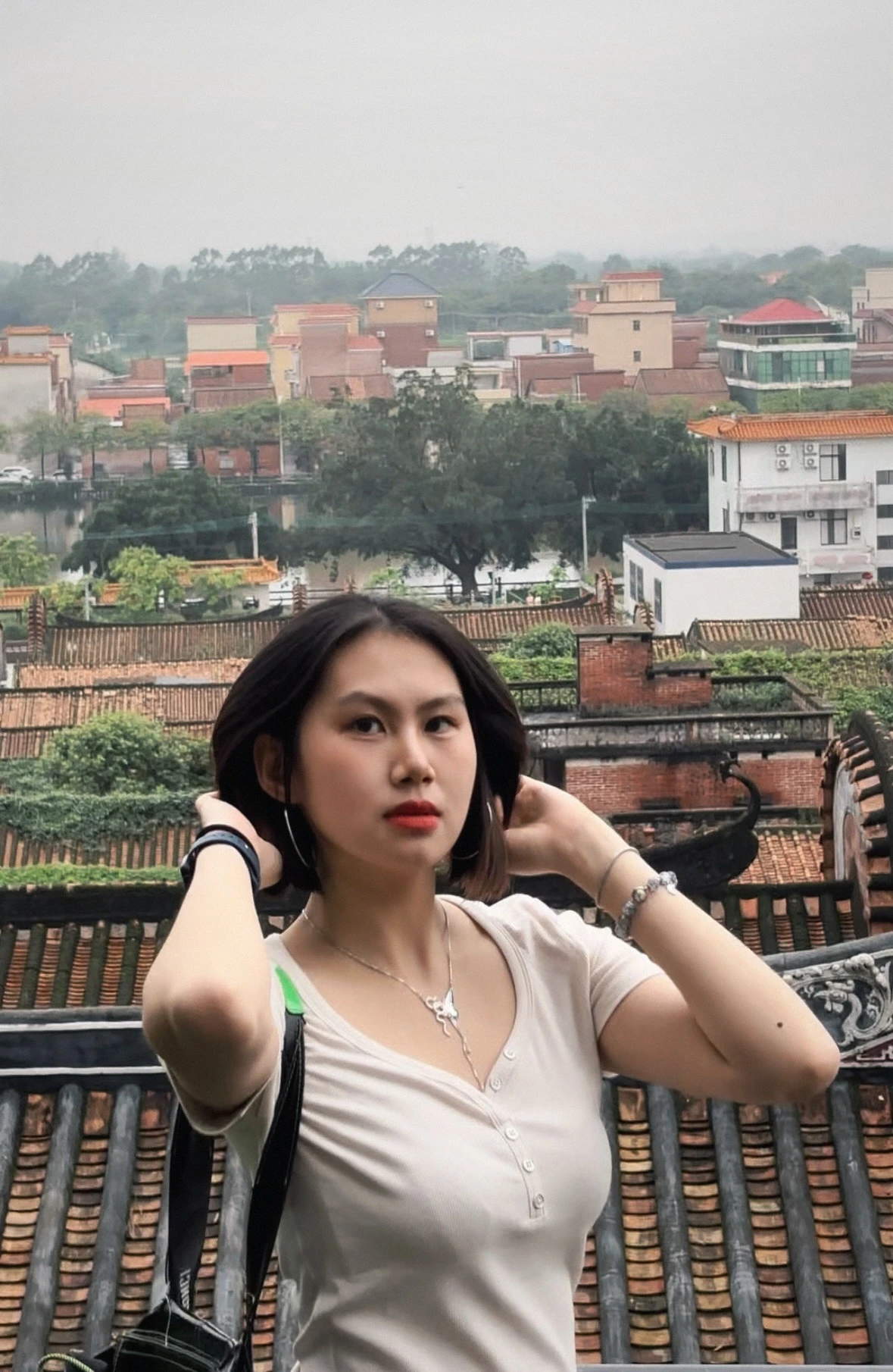 黄江北岸村妹子