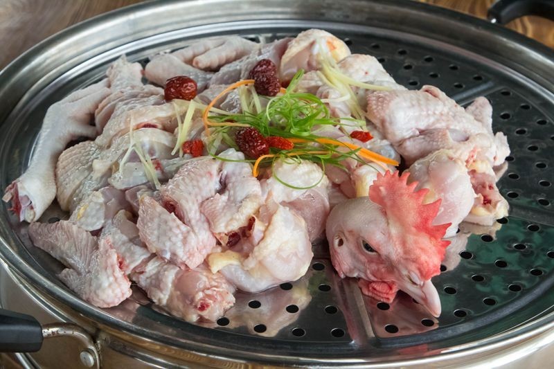 金沙鸡婆店