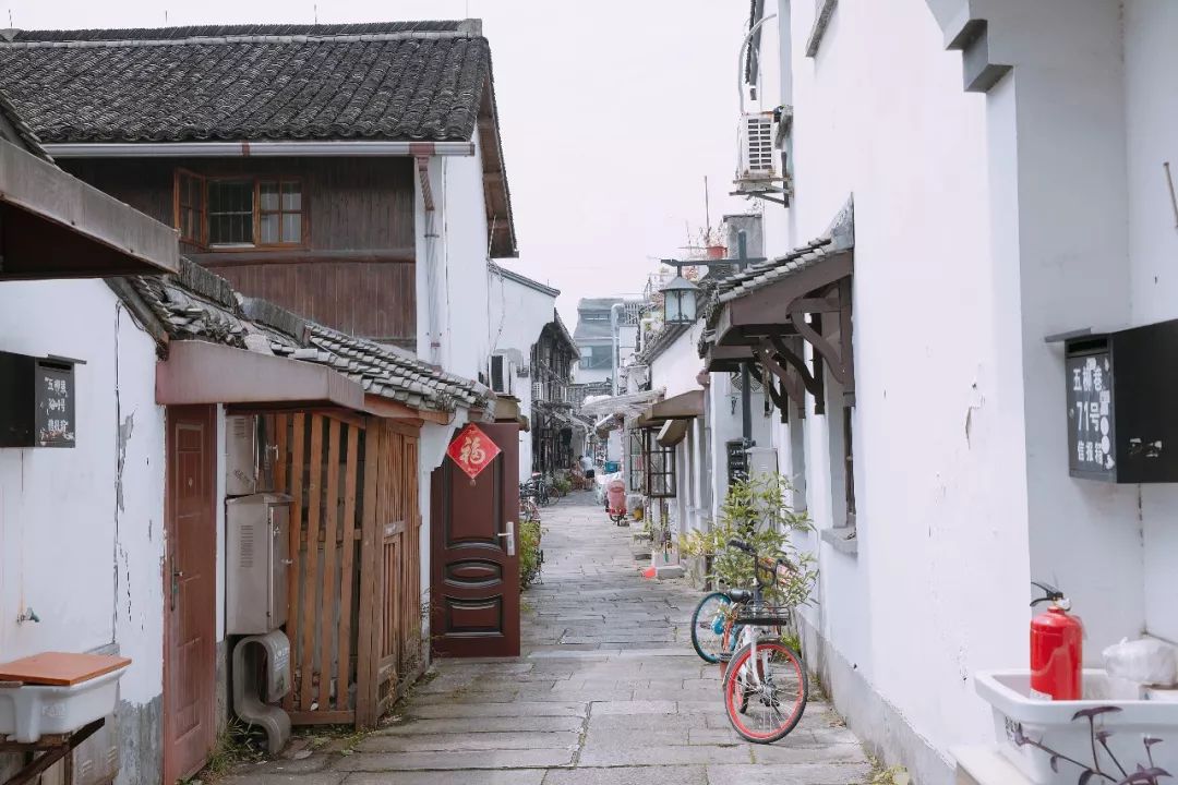荆门滨江哪里有站小路的