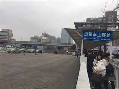 成都东站卖批一条街