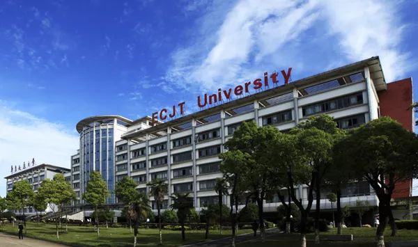 安顺学院约学生渠路