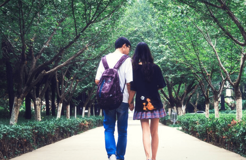 给女大学生的特殊推拿