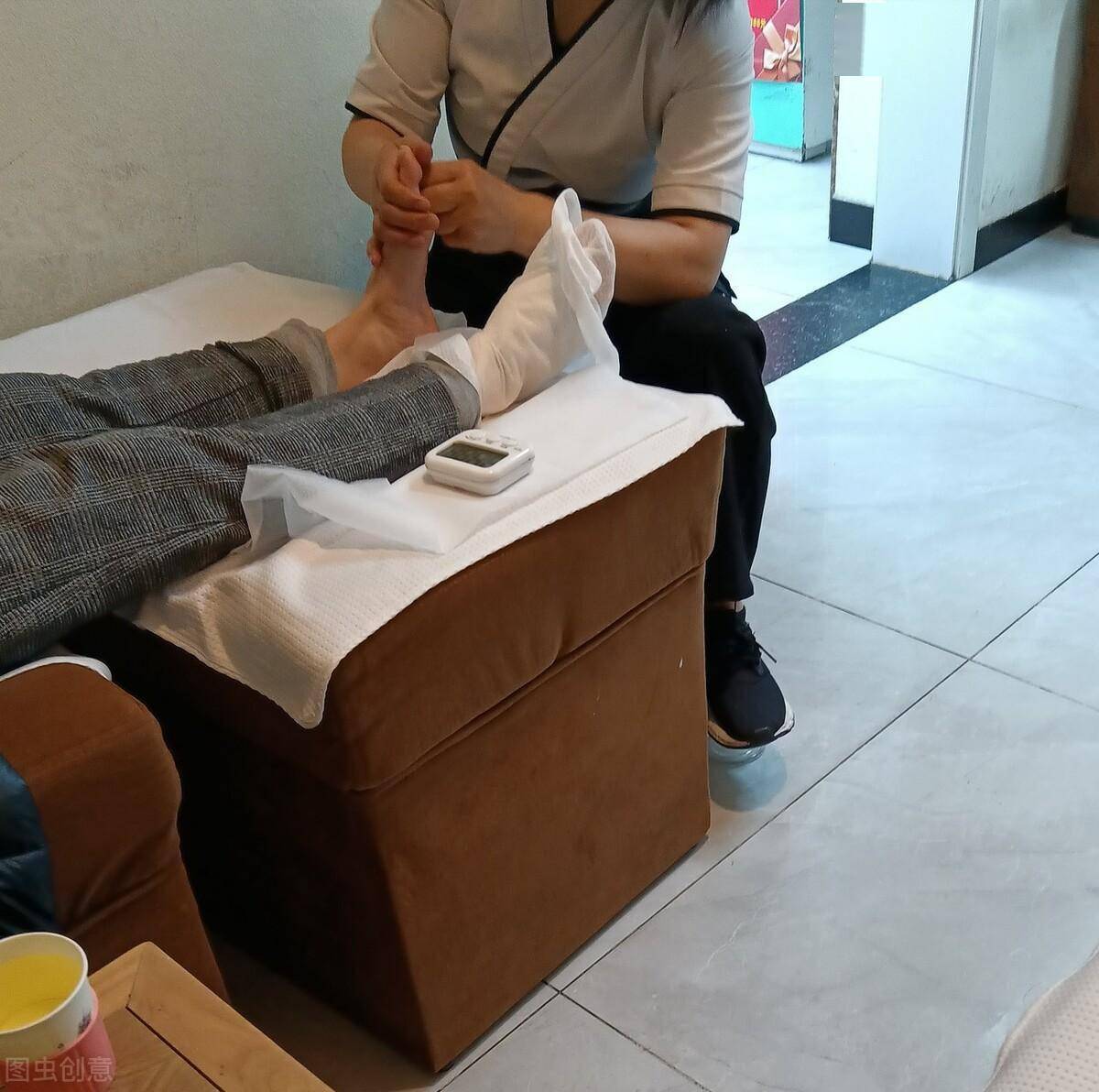 在推拿店怎么问特殊服务