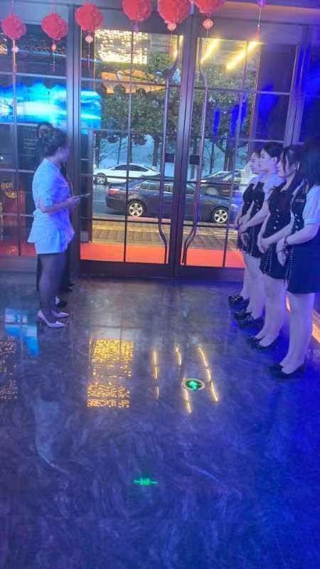 南阳万达广场足疗幼活