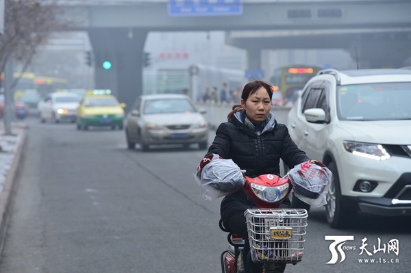 乌鲁木齐幸福路维女