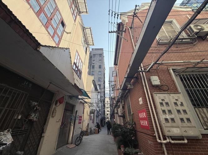 上海杨浦区哪有站巷的