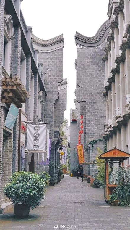 龙湖广场幼小路