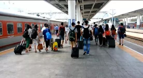 铜仁火车站后面服务到底在哪
