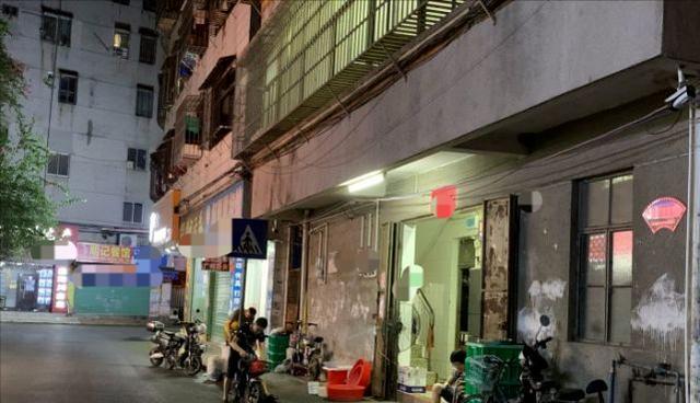 西安河南岸汽车站对面幼小路