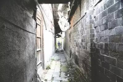 港口东街小路