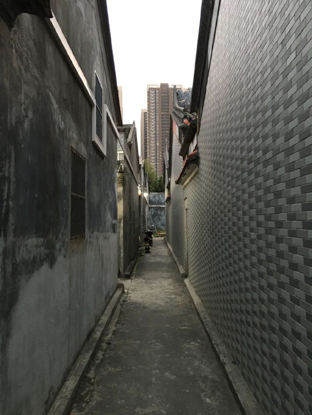 丽江龙岗幼小路