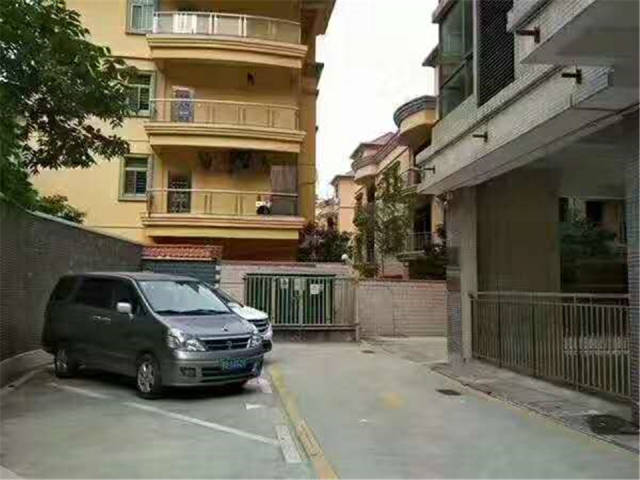 丽江石岩还有幼小路