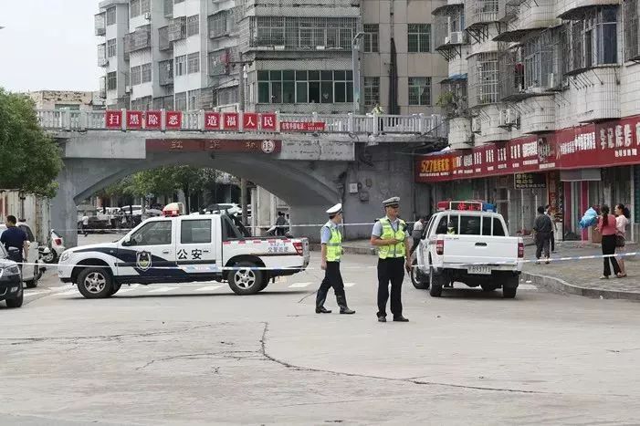 储奇门滨江路有站街妹吗
