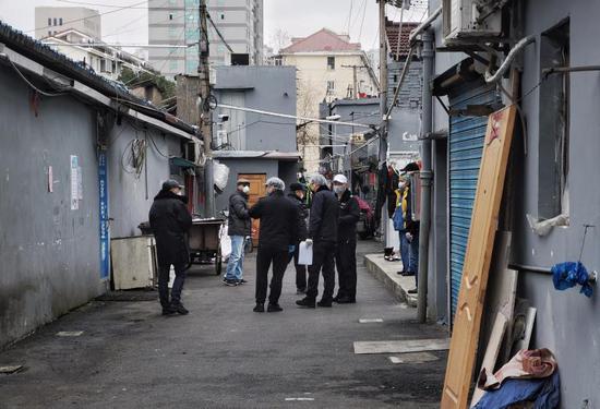 上海城中村站街